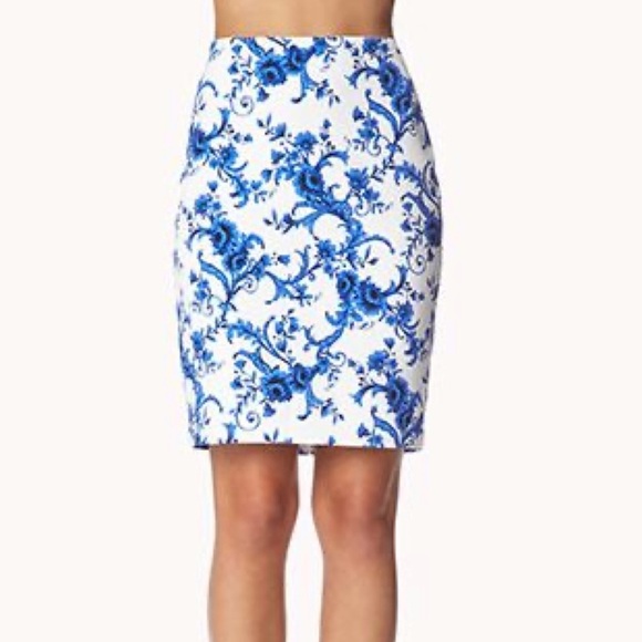 Forever 21 patterned blue and white skirt size S - Picture 1 of 5
